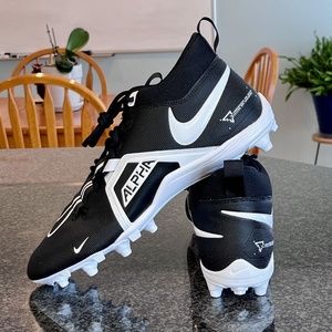 Nike Alpha Menace Varsity 3 Football Cleat Size 13 Black CV0586-001--------NEW!!